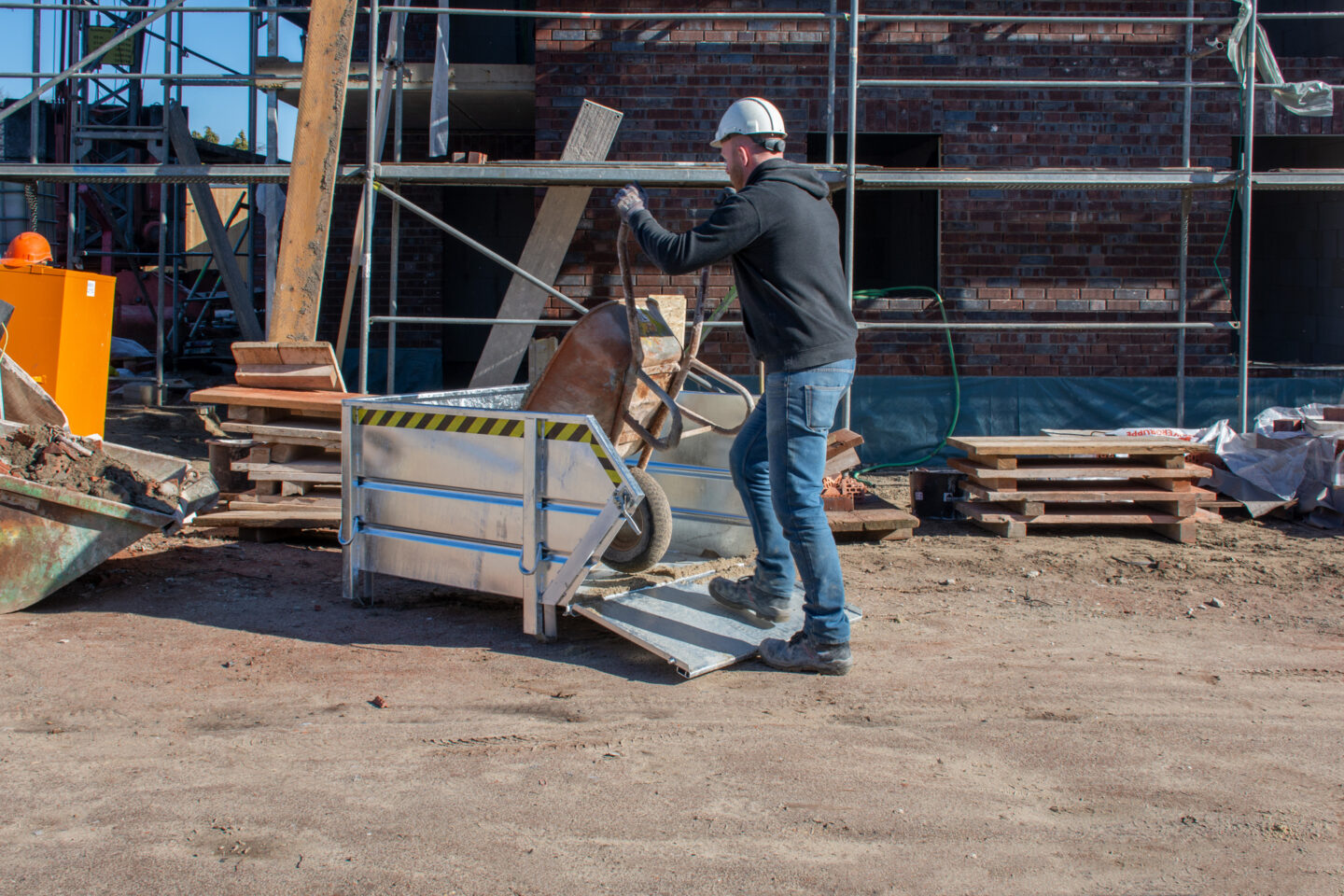 FOT ANW 4511 20 0000 7 b 23 SALL 23 AINJPGL 23 V1